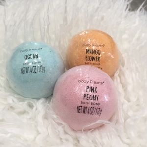 BODY AND EARTH BATH BOMBS